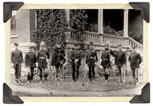 Troops in front of                                     Crook House