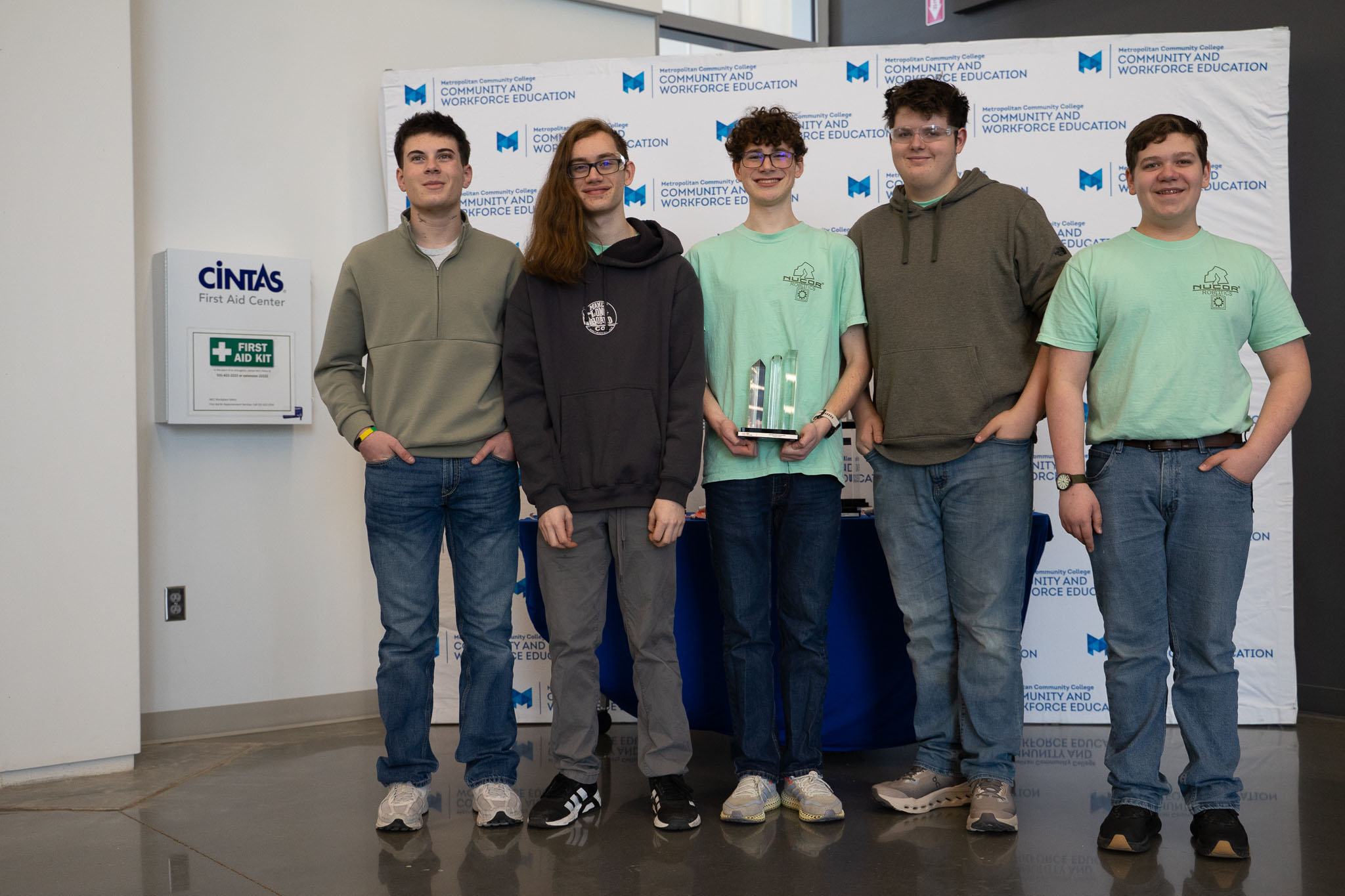 DSC7226 Connect Award — Nucor Robotics Green